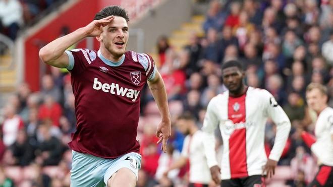 Declan Rice. El mediocentro de moda en la Premier. Líder en la construcción del West Ham y de la selección inglesa es uno de los jugadores más codiciados y de ahí ascienden sus 80 millones de valor de mercado.