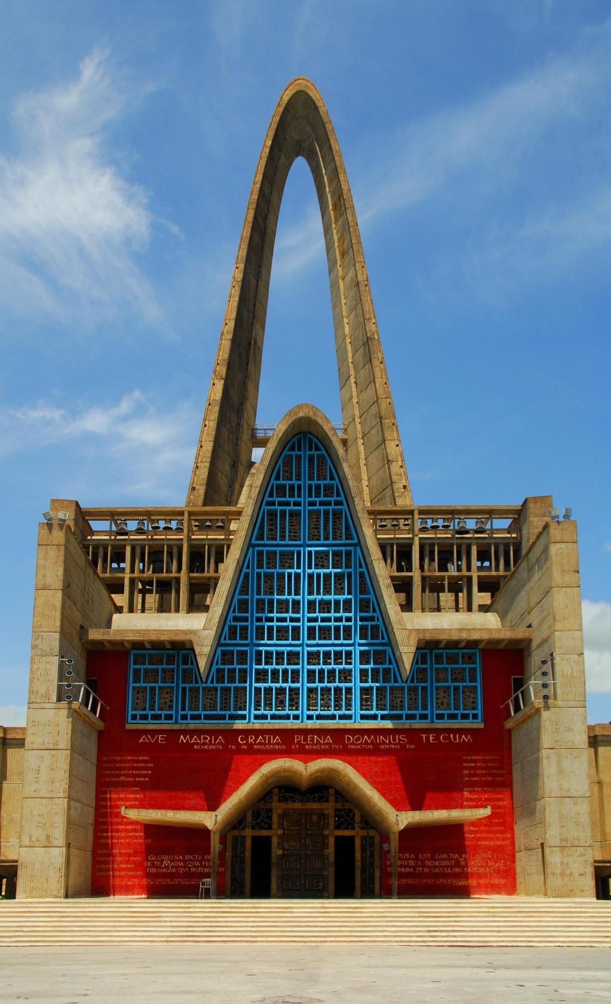 La curiosa Basílica Altagracia de Higüey