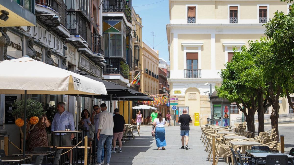 Poco ambiente en la primera jornada de la Feria de Día en el Casco Antiguo.