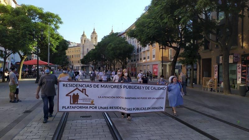 Manifestación en contra del hospital privado