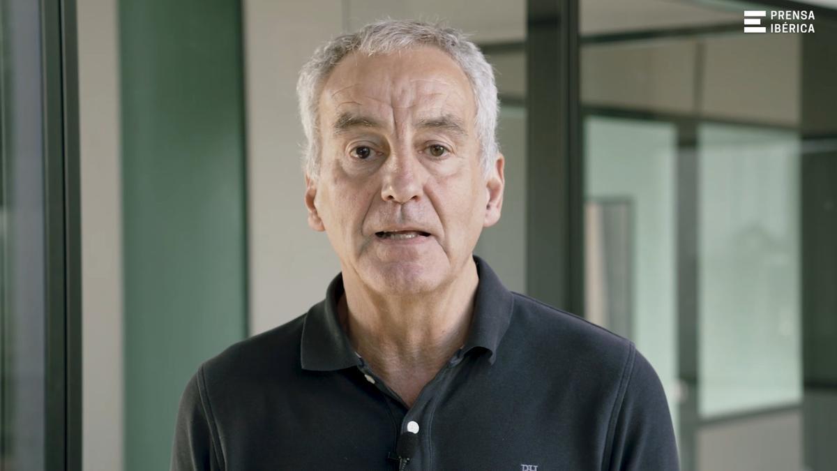 Matías Vallés.