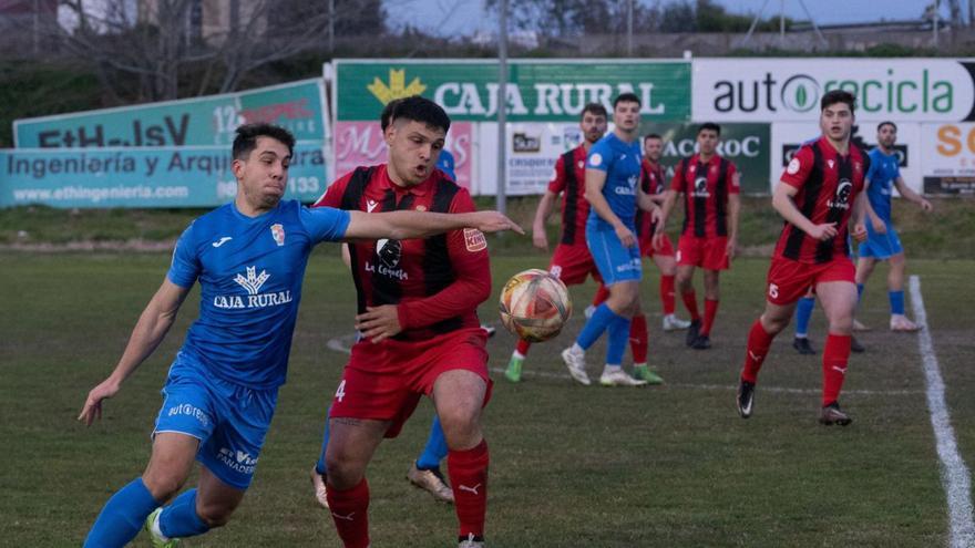 El CD Villaralbo toma oxígeno ante un Laguna mermado