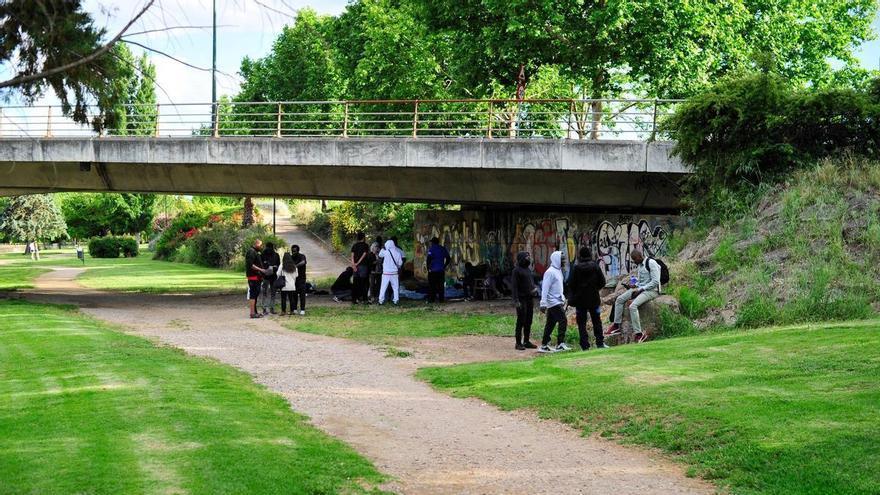 Todos los migrantes de Mali desalojados de la estación de autobuses de Badajoz ya cuentan con recurso habitacional