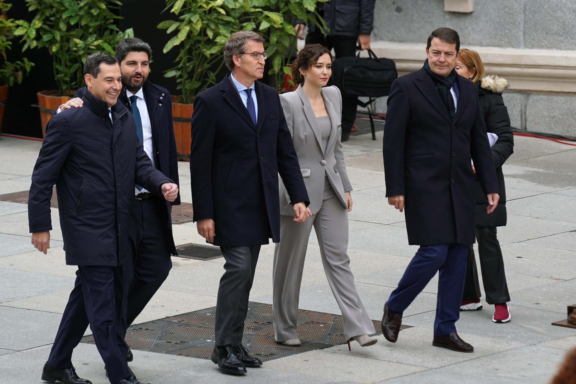 Feijóo con sus barones en el Día de la Constitución.