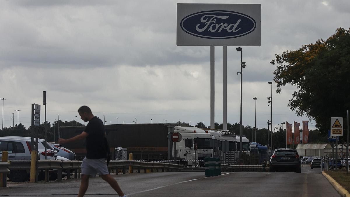 La insignia de Ford en Almussafes, en una imagen de archivo.