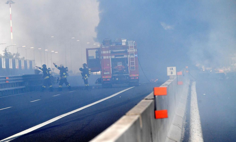 Explosió d'un camió cisterna a Itàlia