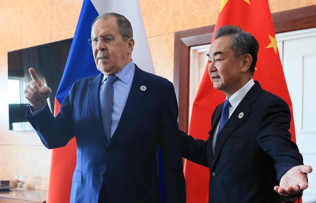 Lavrov diu que els llaços entre Rússia i la Xina «són un pilar» per «al triomf del dret Internacional»