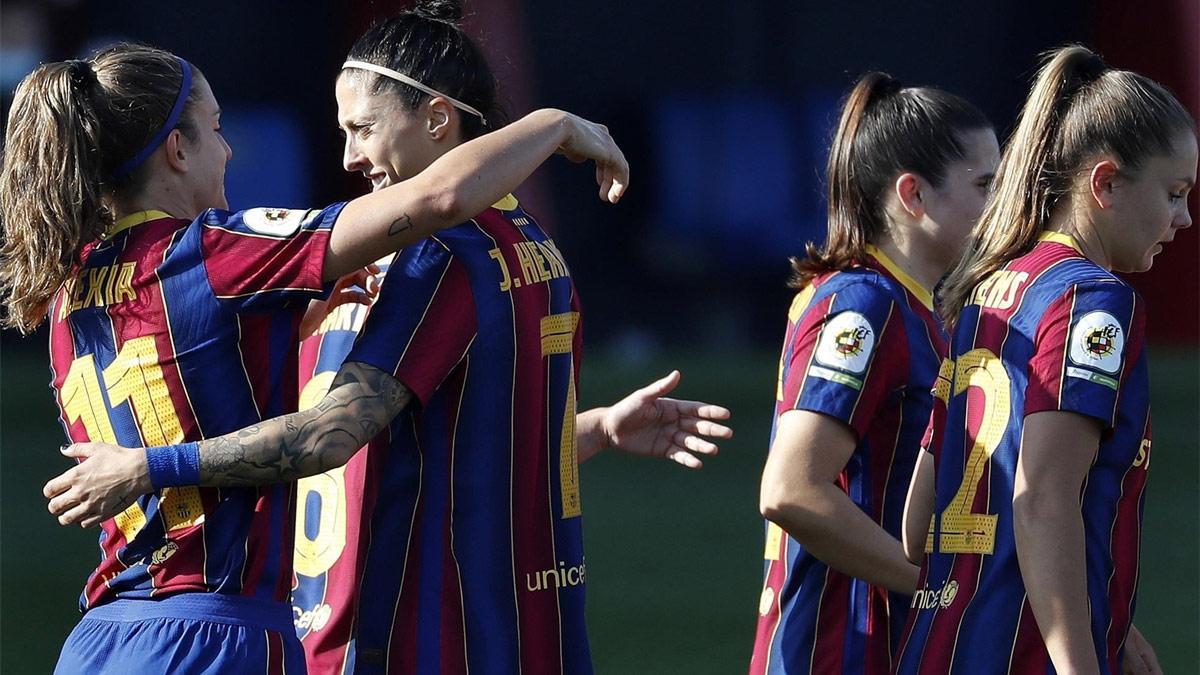 El FC Barcelona lidera la liga con cuatro partidos pendientes
