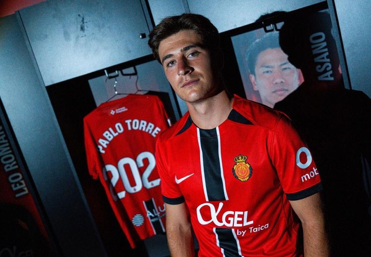 Pablo Torre en su presentación con el RCD Mallorca