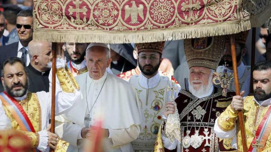 El papa Francisco reclama unidad sin sumisiones entre católicos y armenios