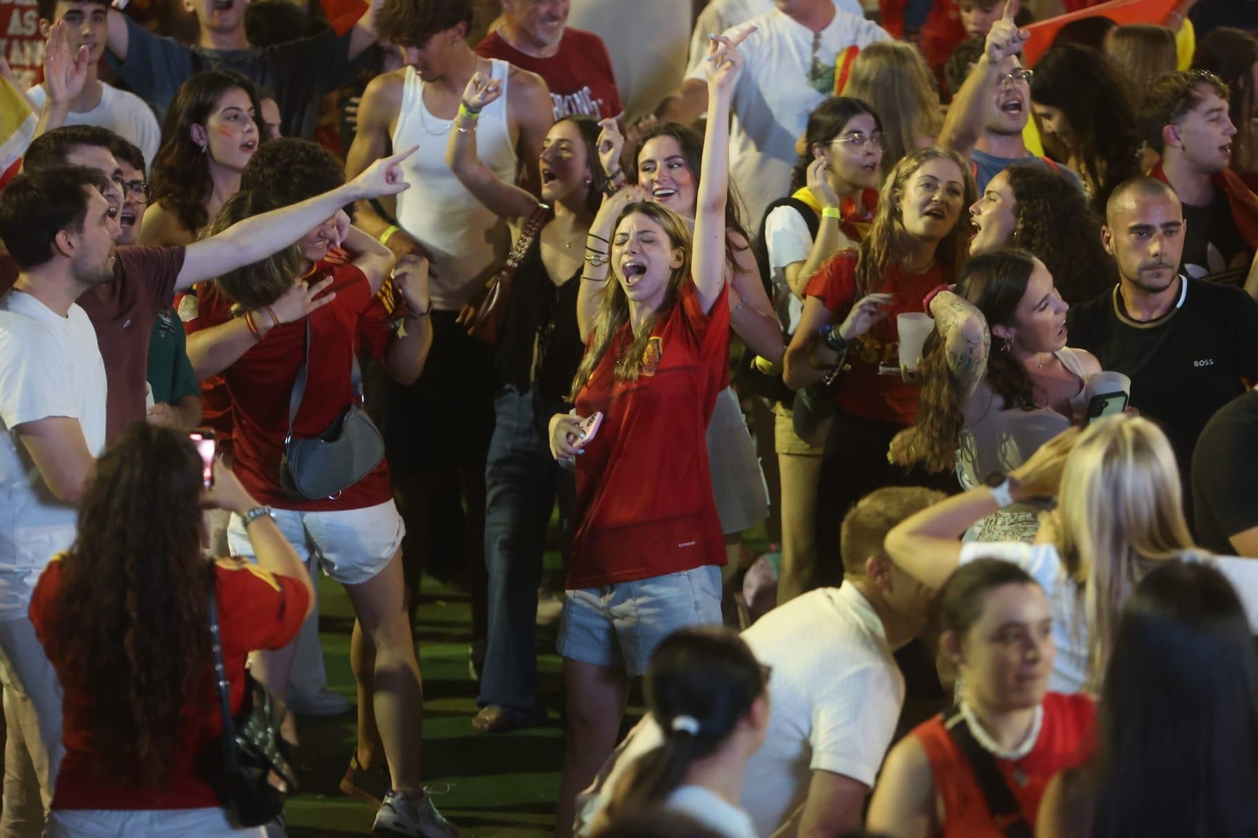 España gana la Eurocopa: Los alicantinos celebran la final de la Eurocopa
