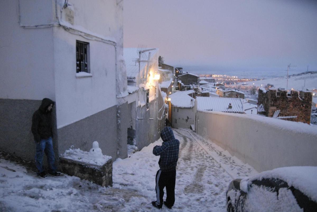 Así fue la nevada que tiñó Extremadura de blanco hace 15 años