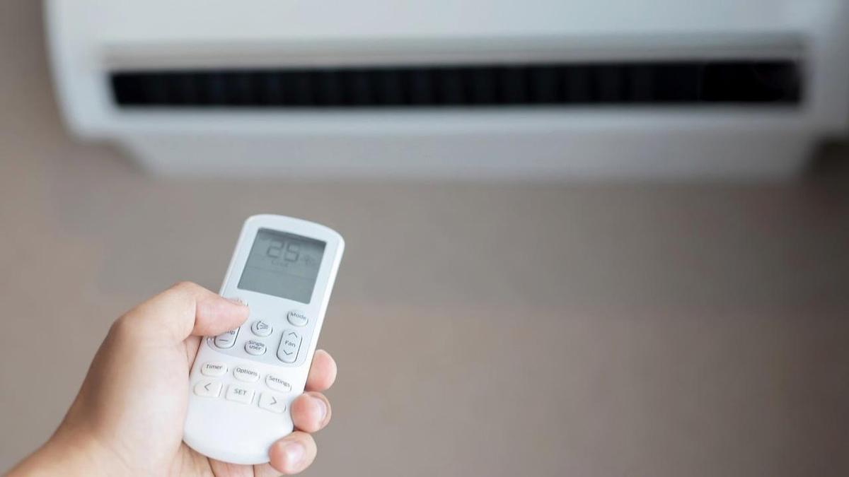 Cinco consejos para que tu factura de la luz no se vea afectada por la ola de calor