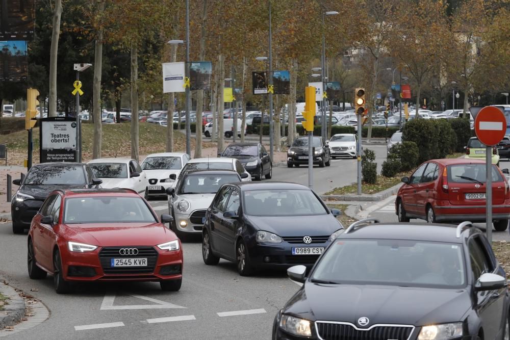 Col·lapse de vehicles i ciutadans a la ciutat de Girona