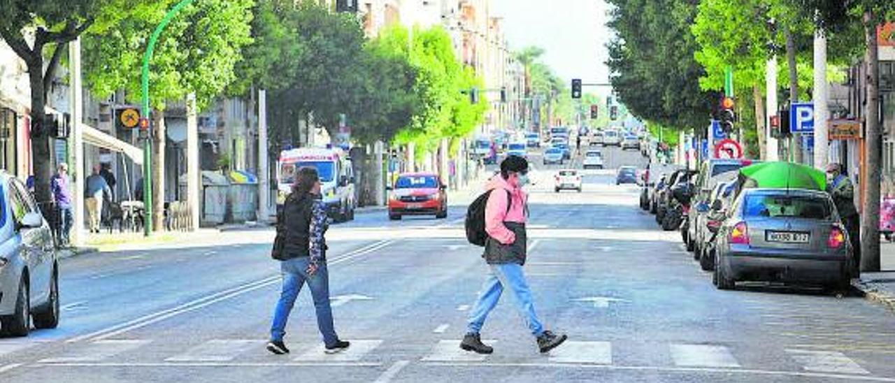 La avenida de Alicante, por donde discurrirá el carril bici en el centro de la calzada.