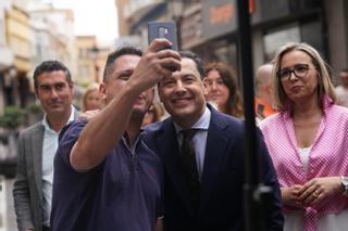 Al calor de la cocina: los candidatos andaluces pasan de gurús y eligen fontaneros