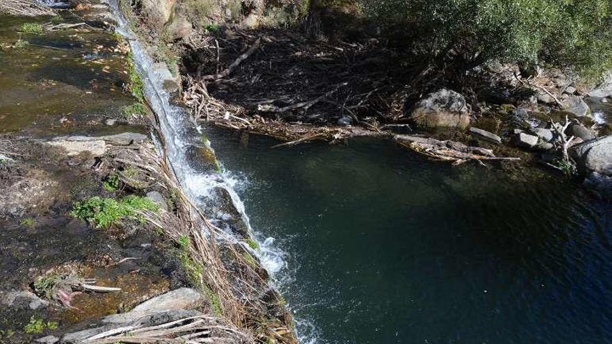 Cascada de San Ciprián de Sanabria en estas fechas.