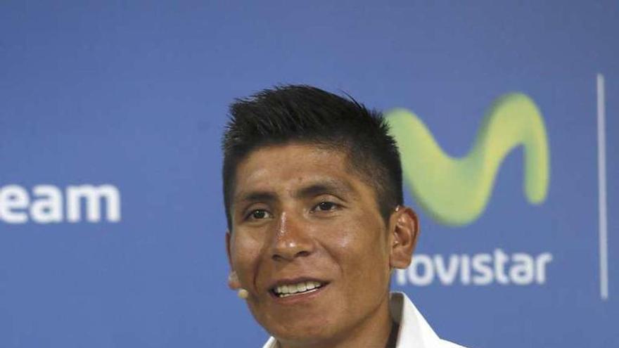 Nairo Quintana durante la rueda de prensa del equipo Movistar.