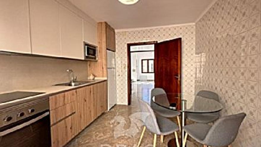 1.100 € Alquiler de piso en Santanyí 120 m2, 4 habitaciones, 1 baño, 9 €/m2...
