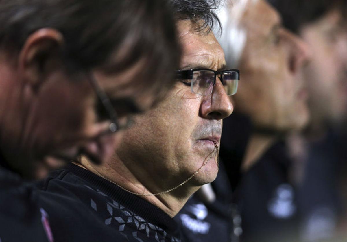 ’Tata’ Martino, a la banqueta del Newell’s Old Boys, en el partit contra els brasilers de l’Atletico Mineiro, durant la Copa Libertadores a Belo Horizonte, el passat dia 10.