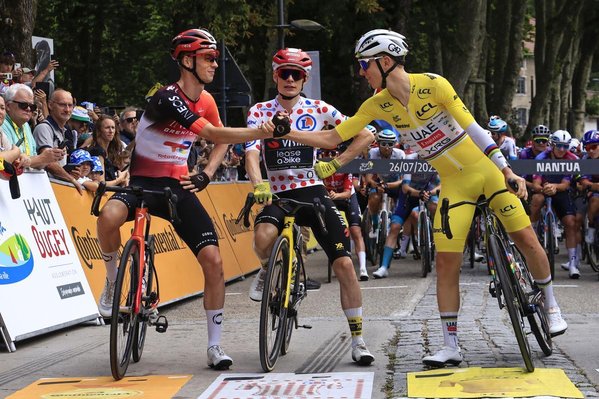 Tadej POGACAR, UAE Team Emirates - XRG, Jonas VINGEGAARD, Team Visma | Lease a Bike, Thymen ARENSMAN, INEOS Grenadiers, during the Tour de France 2025, UCI WorldTour cycling event, Stage 20, Nantua - Pontarlier (184,2 Km) on 26 July 2025 in Pontarlier, France - Photo Stefano Cavasino / DPPI AFP7 26/07/2025 ONLY FOR USE IN SPAIN. Stefano Cavasino / DPPI / AFP7 / Europa Press;20;Cycling;Cyclisme;ETAPE;France;Sport;STAGE;Tour;CYCLING - TOUR DE FRANCE 2025 - STAGE 20;