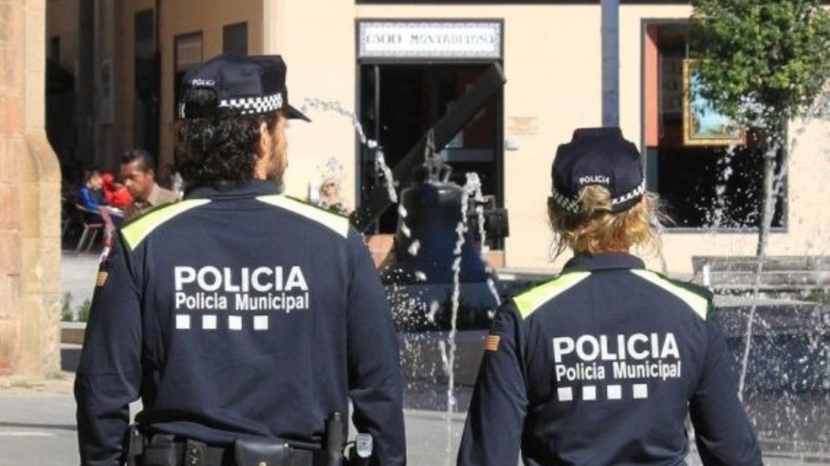 Imagen de archivo de dos agentes de la Policía Municipal de Sabadell.