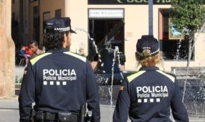 imagen-de-archivo-de-dos-agentes-de-la-polici-a-municipal-de-sabadell-pol-mun-de-sabadell 5 570x340