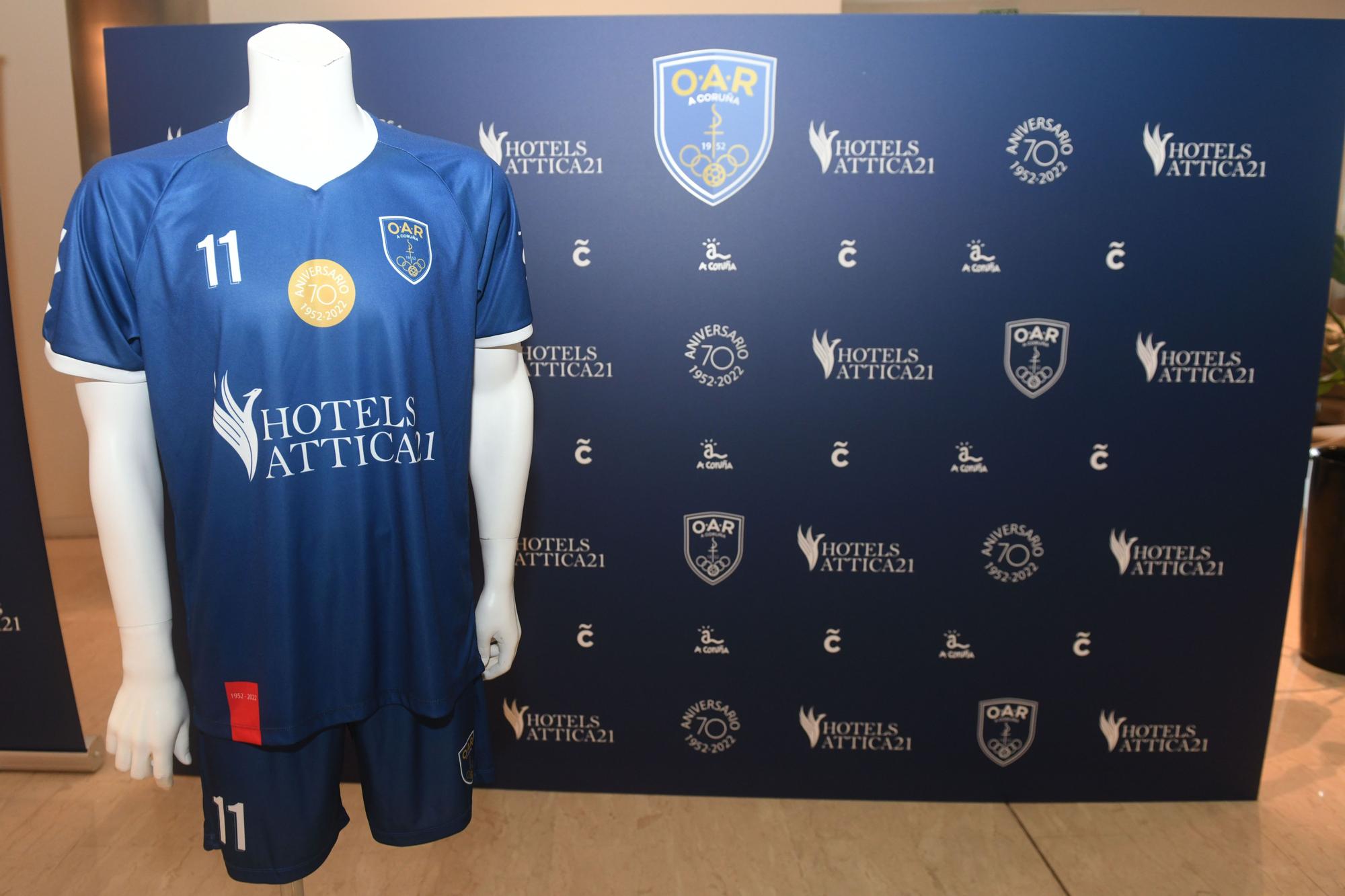 Presentación de la nueva equipación del OAR