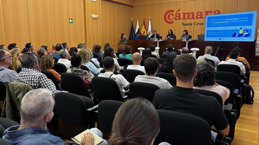 CaixaBank y Cámara analizan las profesiones verdes