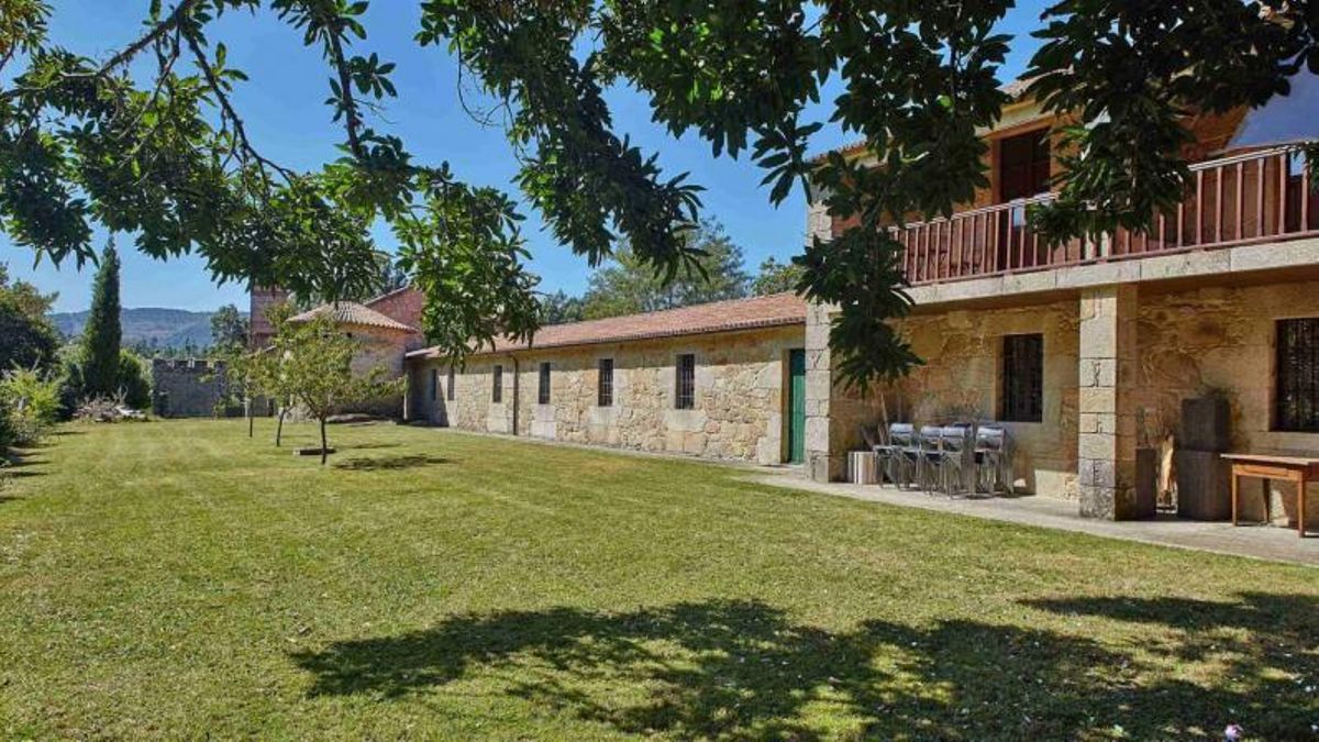 Pazo a la venta en Moraña.   | // IDEALISTA