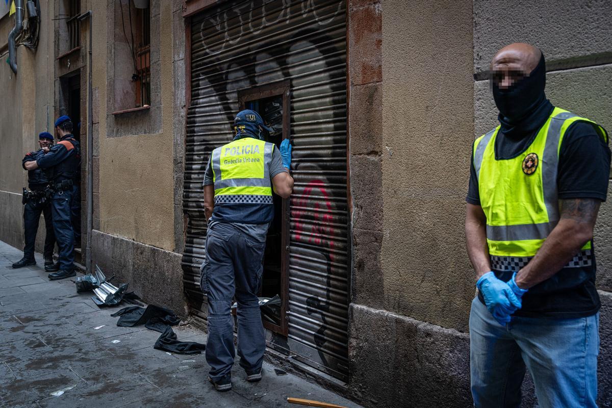 Macrooperación policial contra el tráfico de droga en el centro de Barcelona