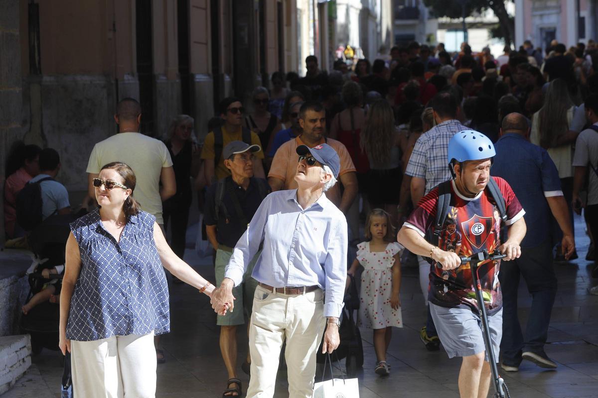 Turistas en el centro de València