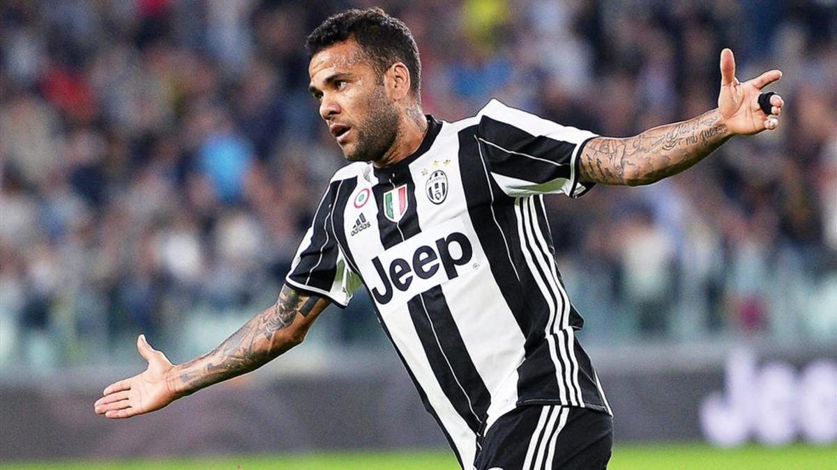 La Juventus ya está en cuartos de la Champions y Alves espera no medirse a su exequipo