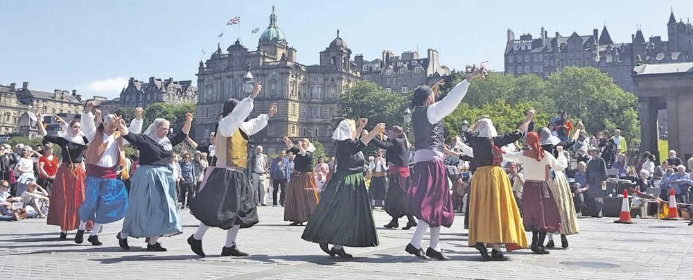 El ball de bot conquista Edimburgo