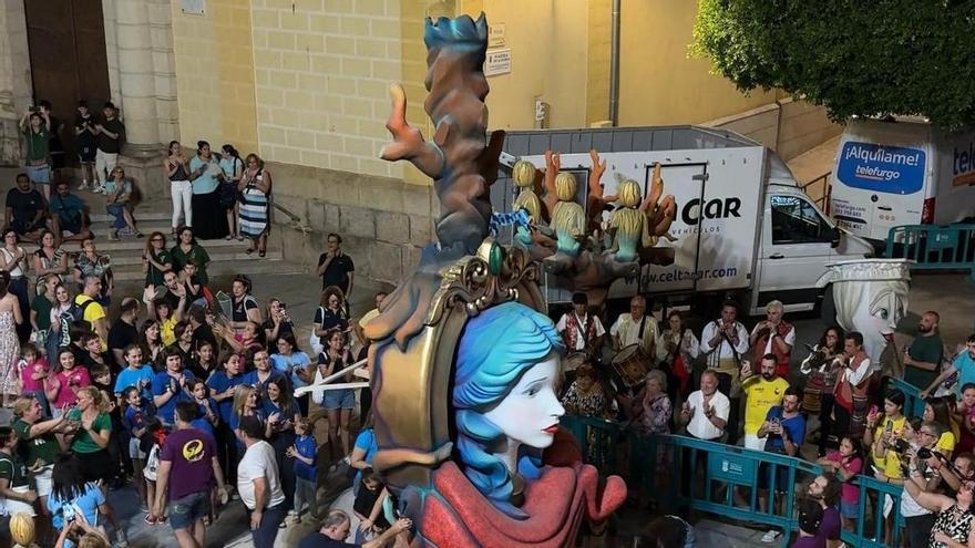 San Vicente da el pistoletazo de salida para elegir al artista que hará la hoguera oficial