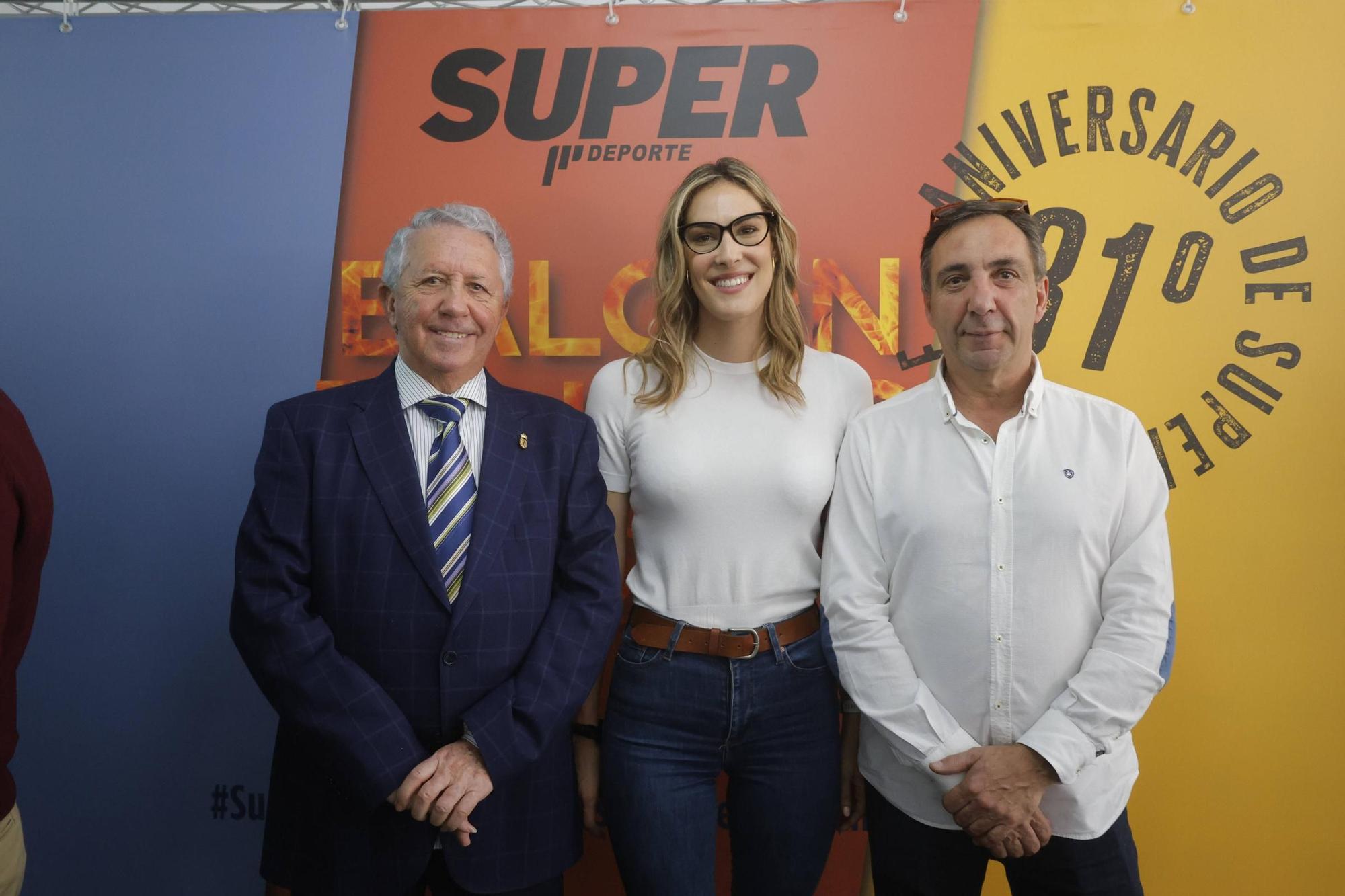 Balcón Fallero de SUPER: La primera mascletà reunió a la familia del deporte valenciano