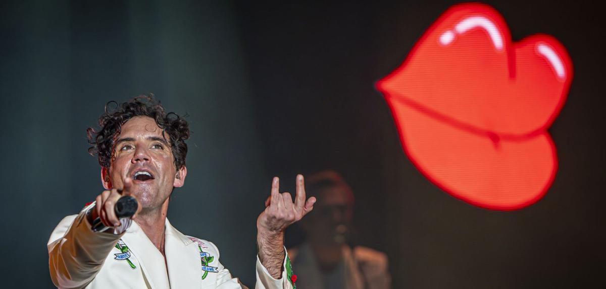 Mika, explosió de color a Les Nits  de Barcelona