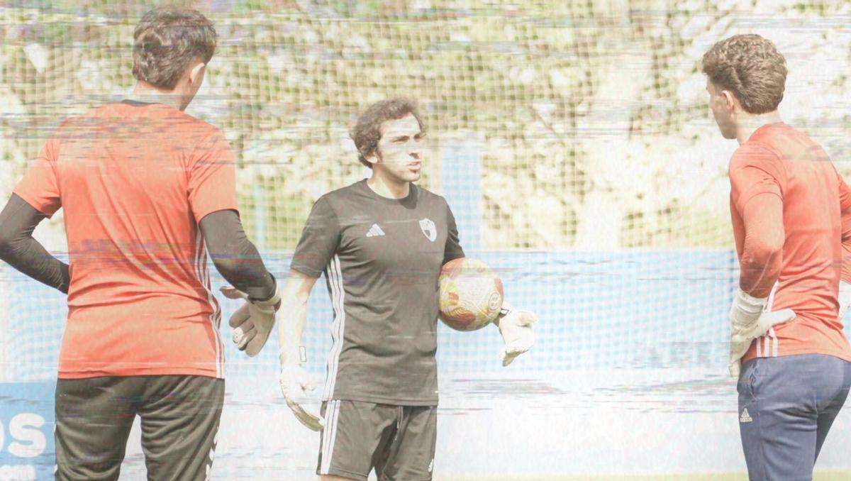 Imagen de un entrenamiento del Ebro esta semana con efecto retro.