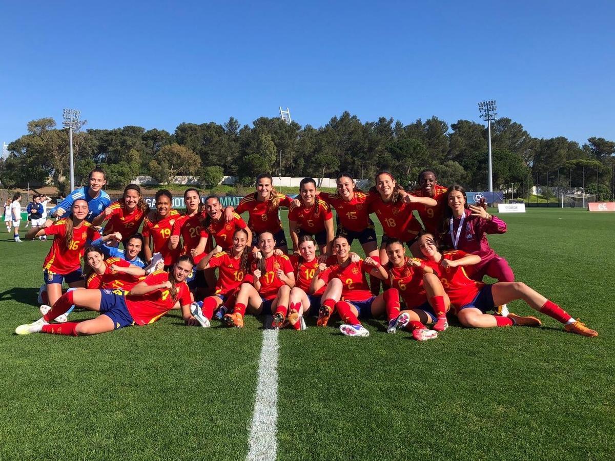Marisa, en un amistoso de la selección española sub 20.