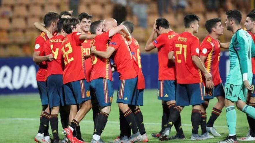 Ferran Torres mete a la sub-19 en la final del Europeo en los penaltis