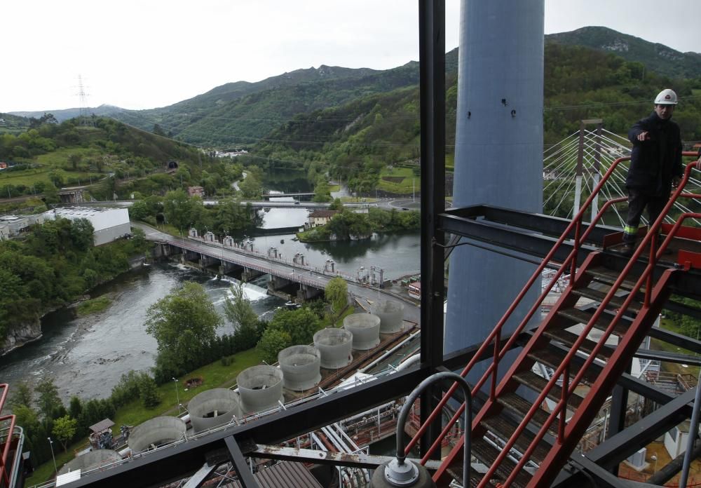 Visita a la Central Térmica de Soto de Ribera por las obras de mejora y ampliación