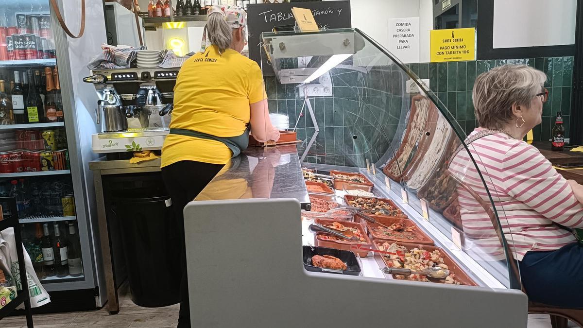 Un local de comida mallorquina para llevar en Palma.