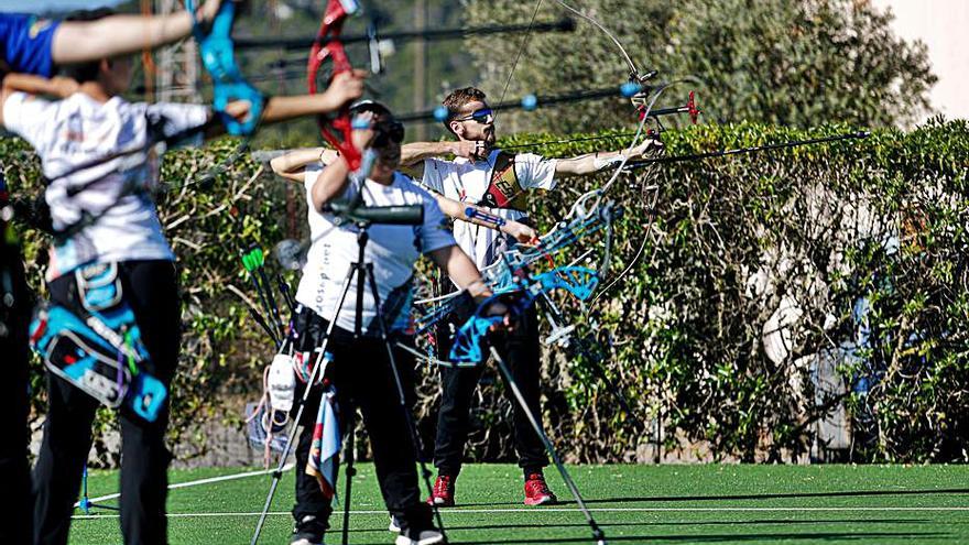 Cristina Maneiro y Adrià Prats tirando en es Cubells. | T.E.