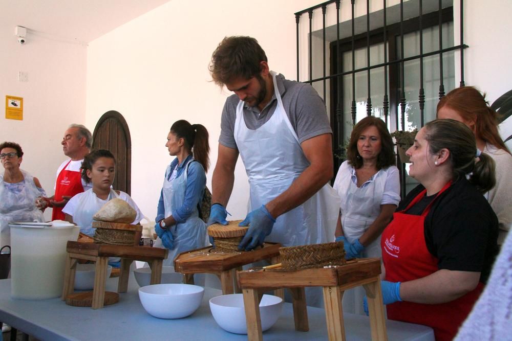 Fotogalería /  Fiesta del Queso de Zuheros.