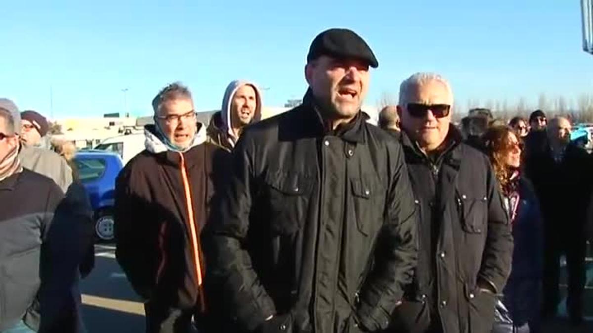 Les negociacions, en què ha fet de mitjancer fins i tot el Govern regional, avancen molt lentament i el termini per arribar a un acord expira avui.