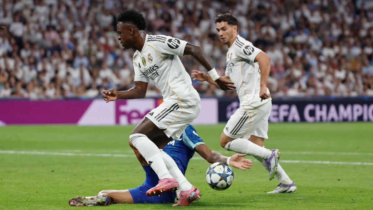 Así remonta el Madrid: El doblete de penalti de Mbappé