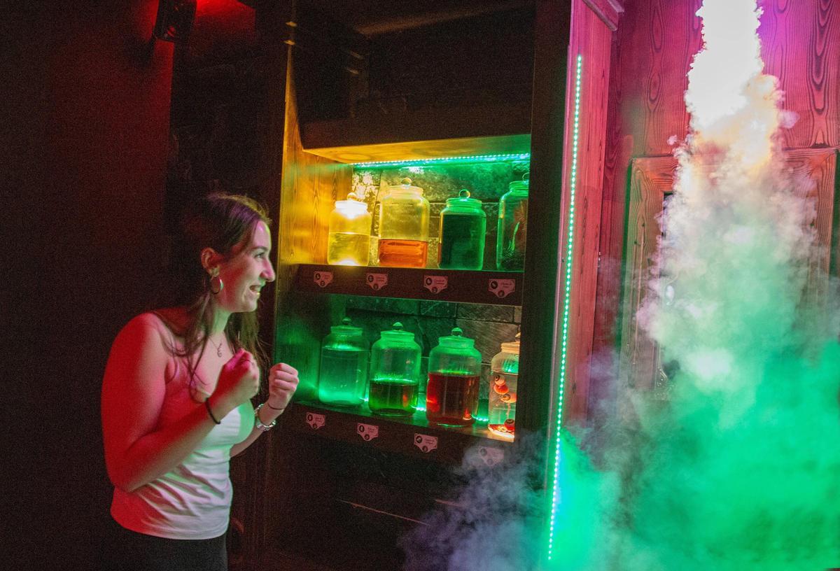 Así es GameSide, el nuevo complejo de ocio inmersivo de Terrassa con juegos de acción, QuizShow y karaoke