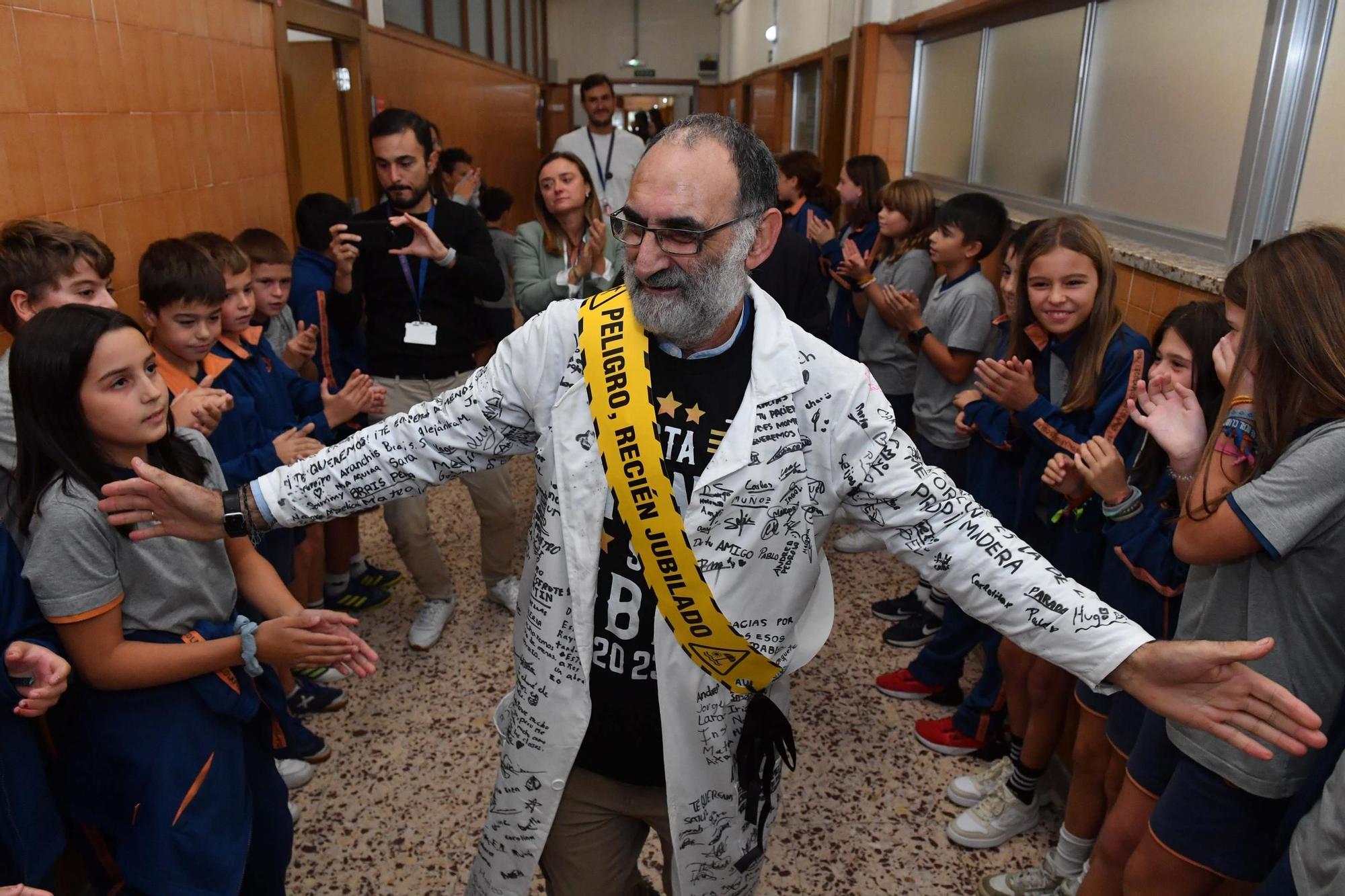 Emotiva despedida de Calasanz a 'Satur', profesor durante 46 años