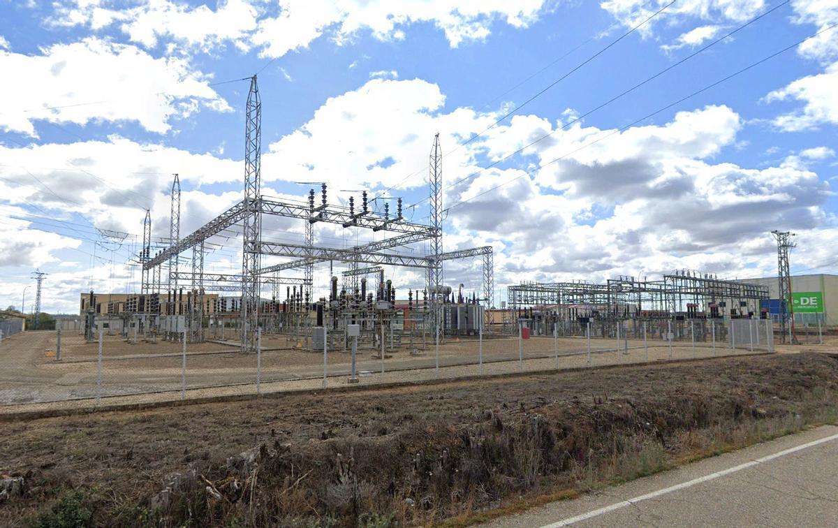 Subestación eléctrica de Benavente que se renovará hasta su conexión con San Millán, en León.