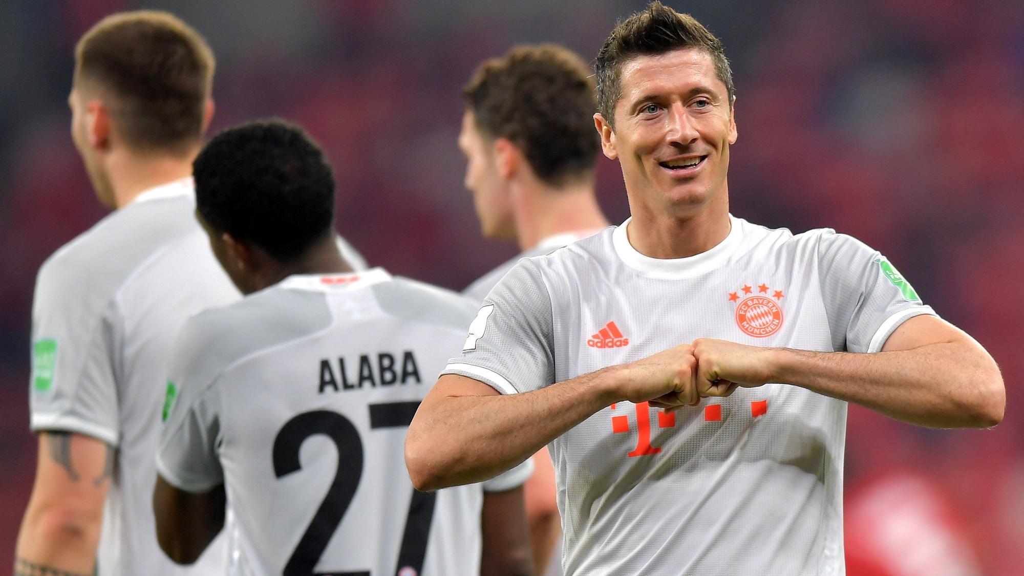 Lewandowski celebra uno de sus goles.